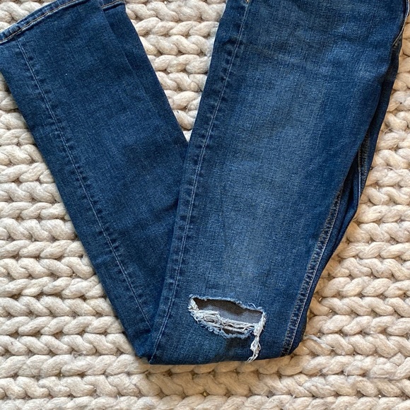 Rag & Bone skinny ripped jeans - size 28 - Picture 3 of 15